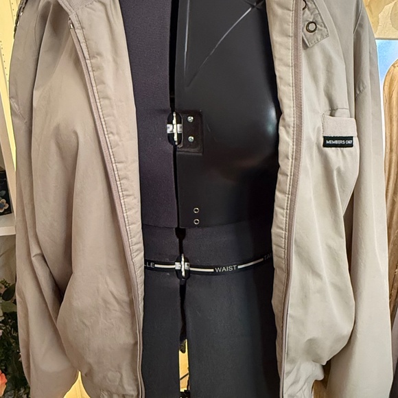 Members Only Vintage Iconic Jacket 44L – Made in Hong Kong – Like New - Picture 2 of 11